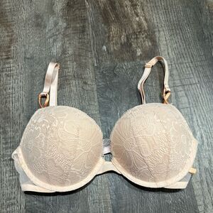 Victoria’s Secret Bra!
